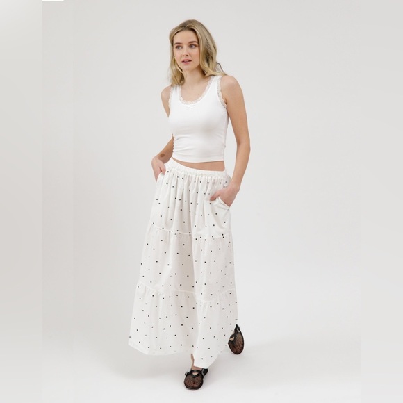 Brunette the Label Poplin Tiered Skirt in White Polka Dot – Size M/L – NWT - Picture 1 of 4